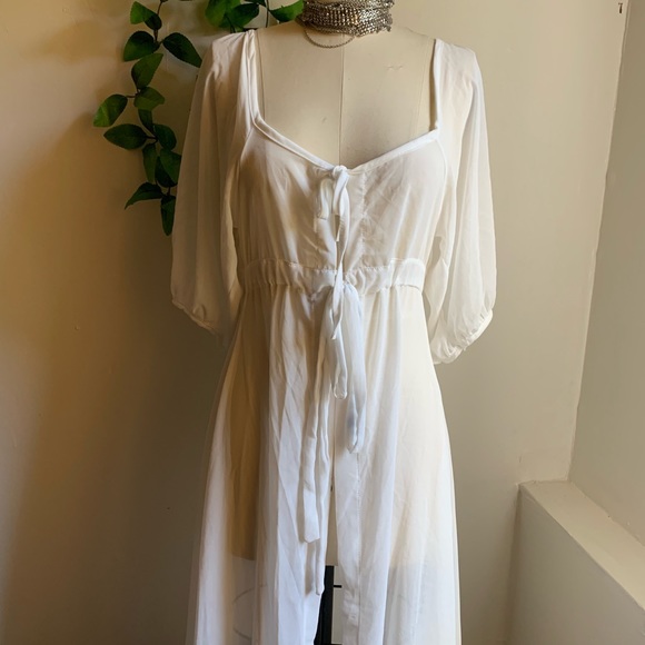 💥SOLD💥 White Coverup - Picture 4 of 7